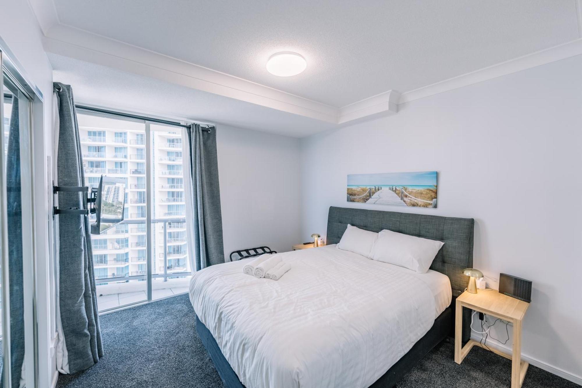 Style Chevron Surfers Paradise By Travels Apartment